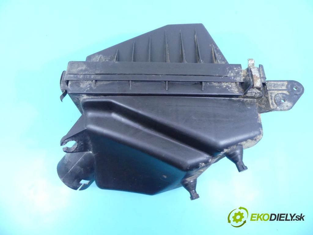 Nissan X-trail I T30 2001-2007 2.2 dci 114 hp manual 84 kW 2184 cm3 5- obal filtra vzduchu  (Kryty filtrů)