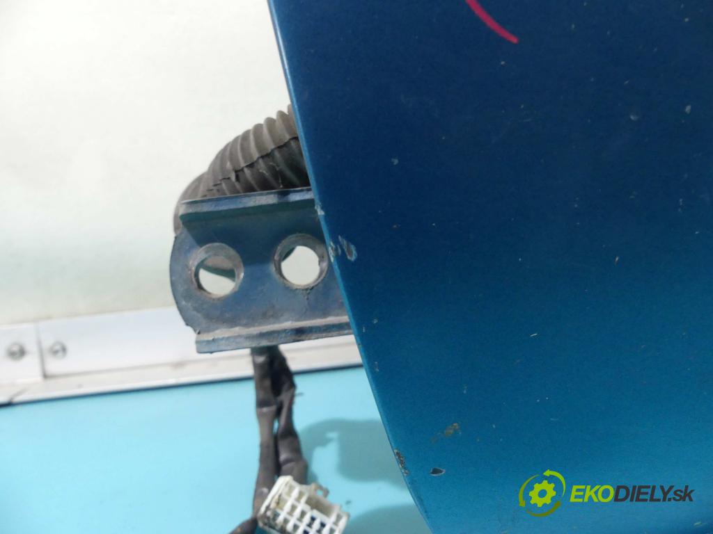 Toyota Corolla E10 1,4.0 16v 75 HP manual 55 kW 1332 cm3 5- dvere predné ľavé  (Ostatné)