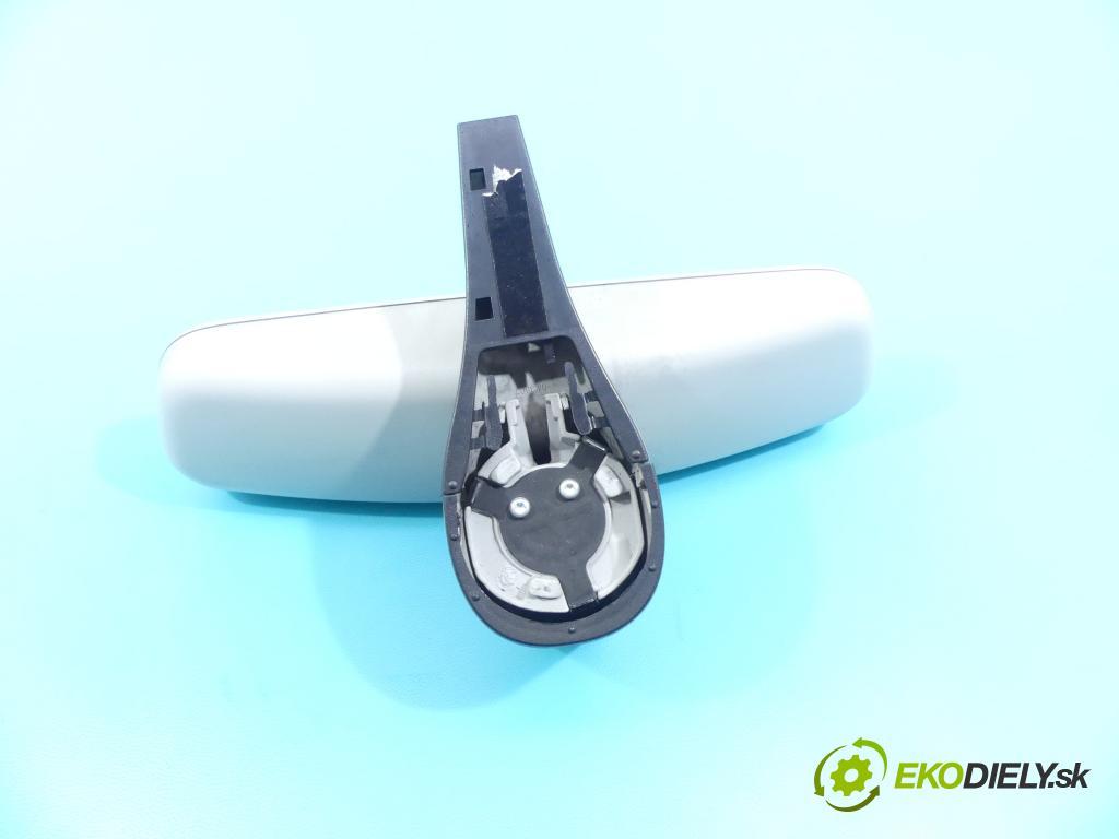 Audi A6 C6 2004-2011 2.0 TFSI 170 hp manual 125 kW 1984 cm3 4- zpětné zrcátko vnitřní  (Světla vnitřní)