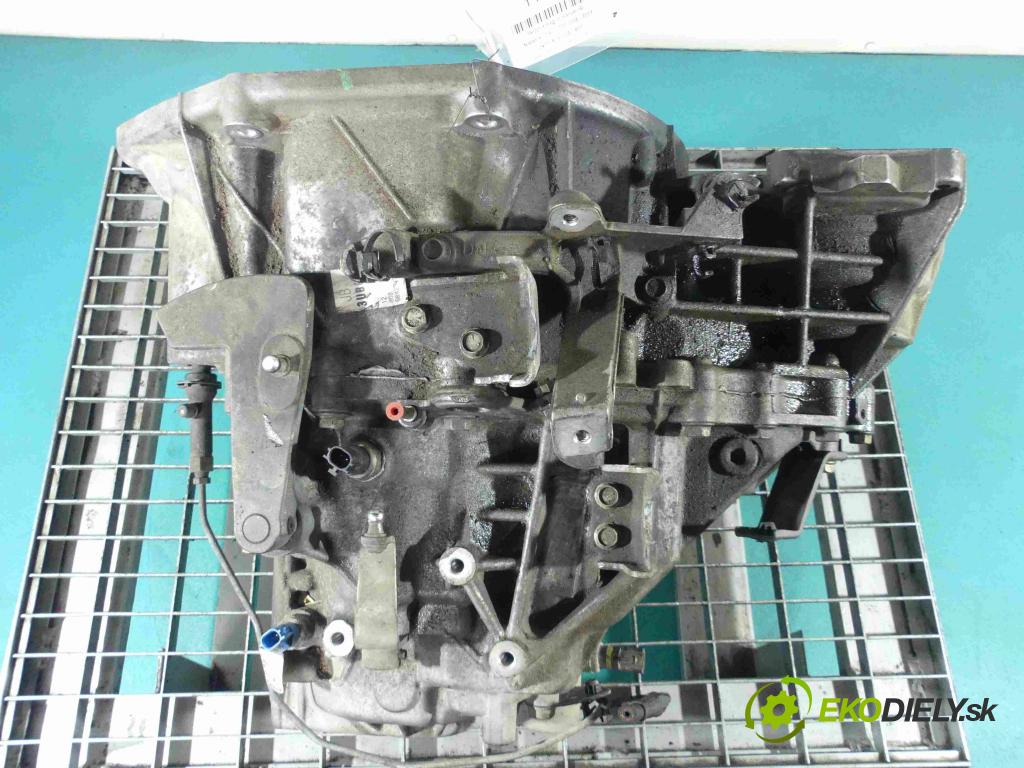 Nissan X-trail II T31 2008-2013 2.0 dci 173KM manual 127 kW 1995 cm3 5- prevodovka stupeň,rýchlosť manual 3UB6B