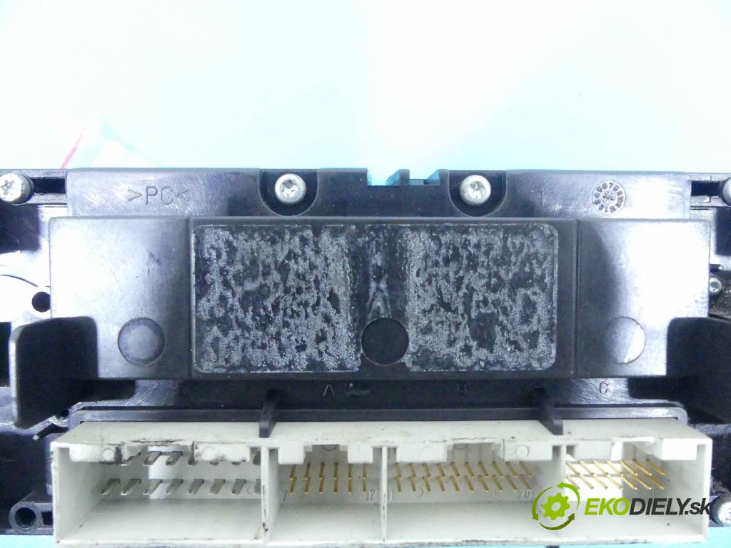 Vw Golf IV 1997-2003 1.9 tdi 90 HP manual 66 kW 1896 cm3 5- panel kúrenia