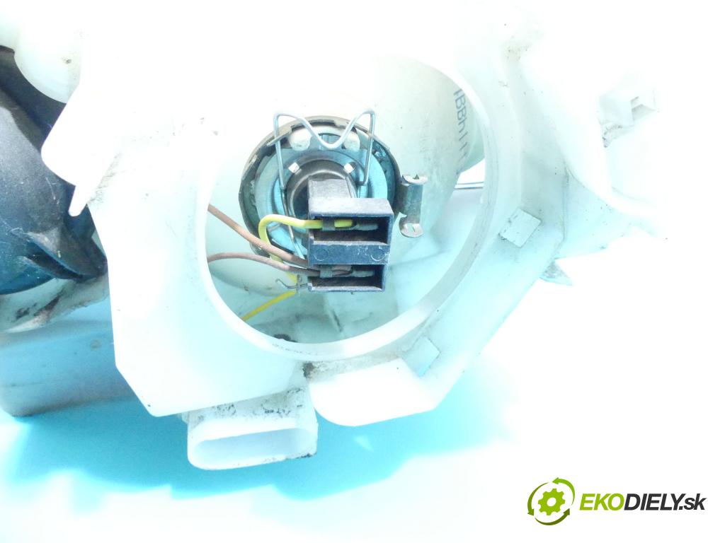 Smart Fortwo 1998-2007 0.7 61 HP automatic 45 kW 698 cm3 3- Reflektor: pravý 0301169202 (Pravé)