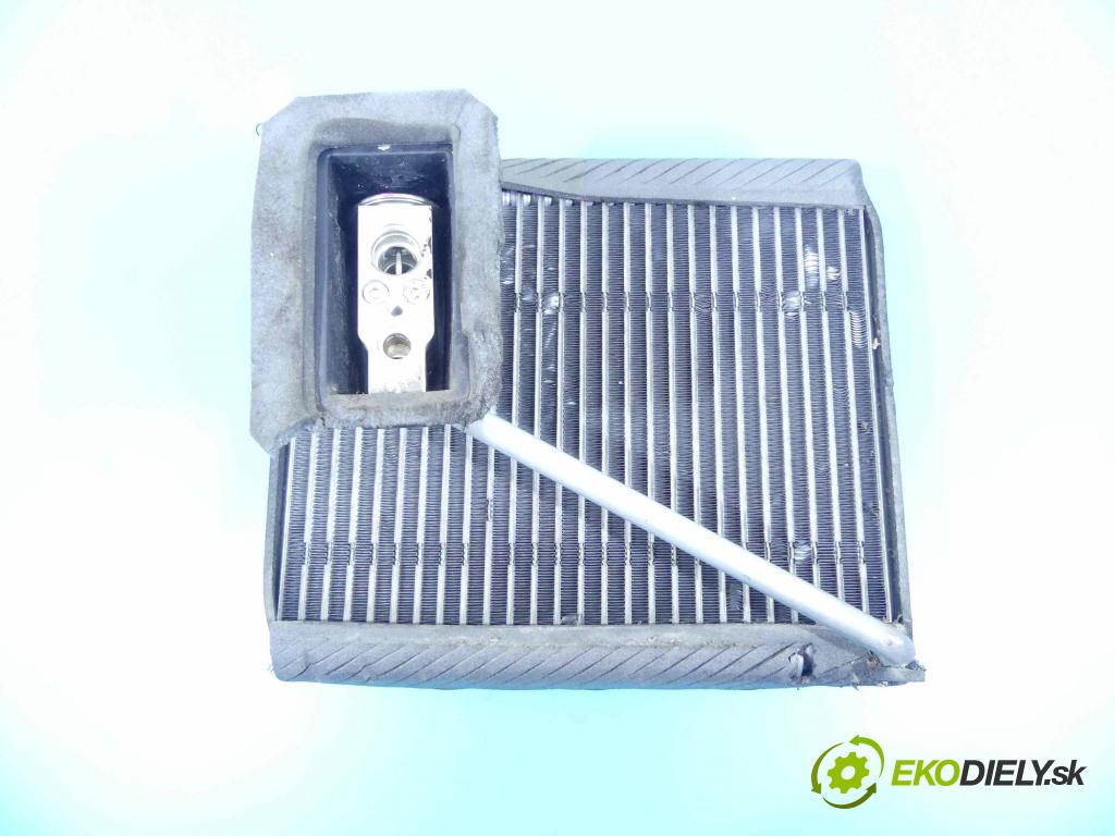 Mitsubishi ASX 2010-2016 1.8 DiD: 150 HP manual 110 kW 1798 cm3 5- radiator  (Radiátory kúrenia)