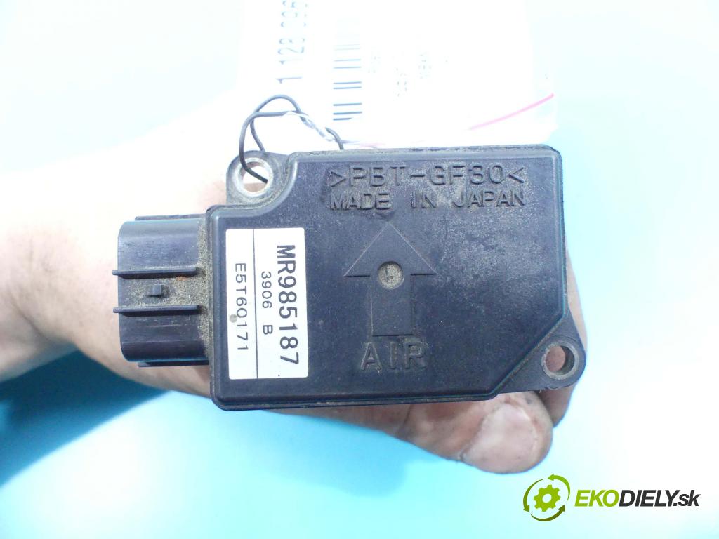 Mitsubishi Outlander I 2003-2006 2.4 MIVEC 160 hp manual 118 kW 2378 cm3 5- váha vzduchu MR985187 (Snímač hmotnosti vzduchu)