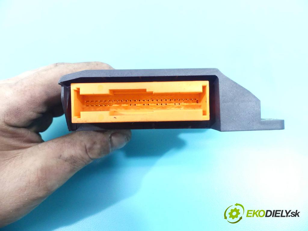 Dacia Duster I 2010-2018 1.5 dci 107 HP manual 79 kW 1461 cm3 5- modul riadiaca jednotka 8201163304 (Ostatné)