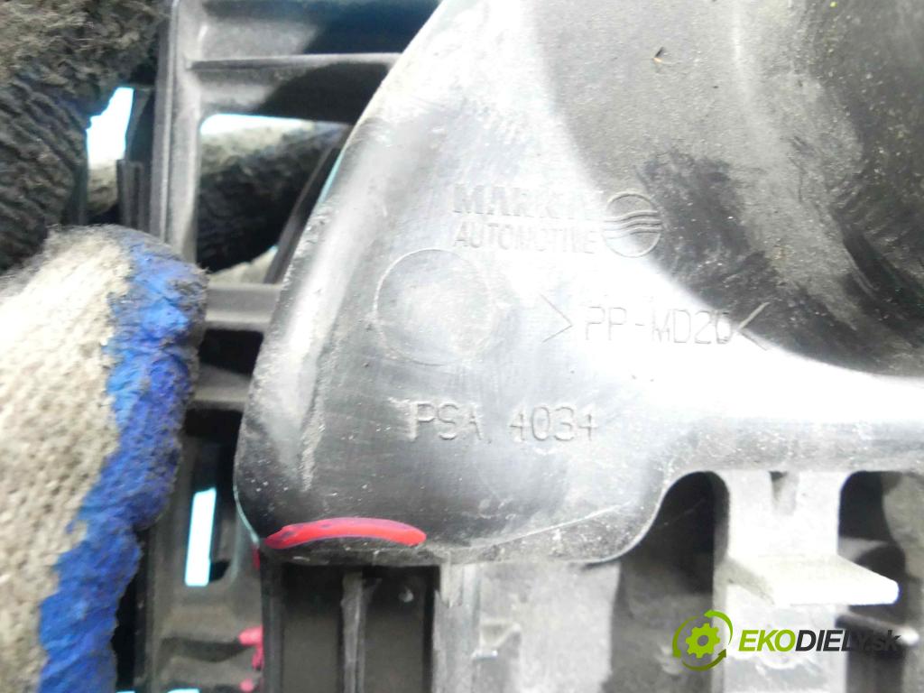 Citroen C4 Grand picasso 1.6 16v 120 hp manual 88 kW 1598 cm3 5- obal filtra vzduchu 9656237880 (Kryty filtrů)