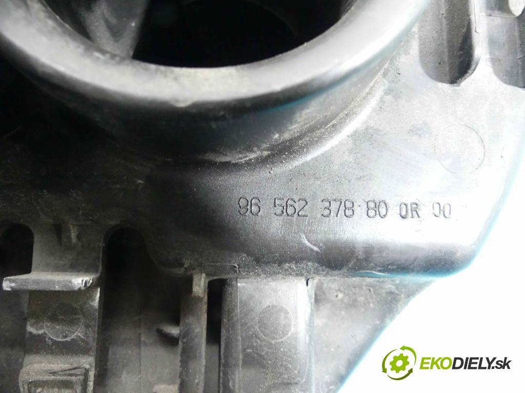 Citroen C4 Grand picasso 1.6 16v 120 hp manual 88 kW 1598 cm3 5- obal filtra vzduchu 9656237880 (Kryty filtrů)