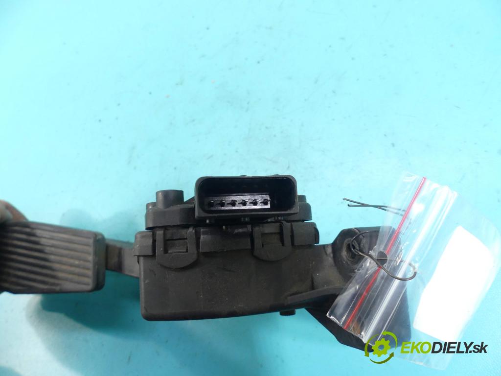 Saab 9-3 II 2002-2012 2.2 TiD 125 HP manual 92 kW 2171 cm3 4- pedále 9186724 (Pedále)