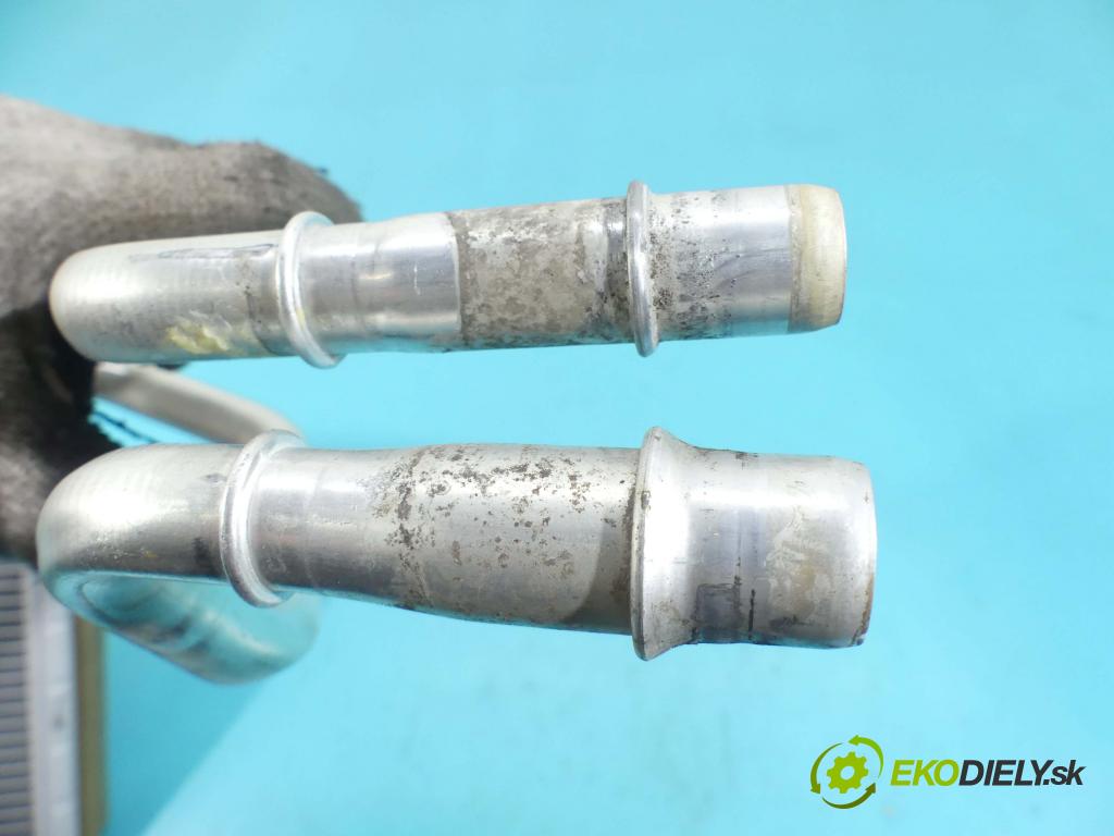 Ford Transit Courier 2014- 1.5 tdci 75 HP manual 55 kW 1499 cm3 5- radiator  (Radiátory kúrenia)