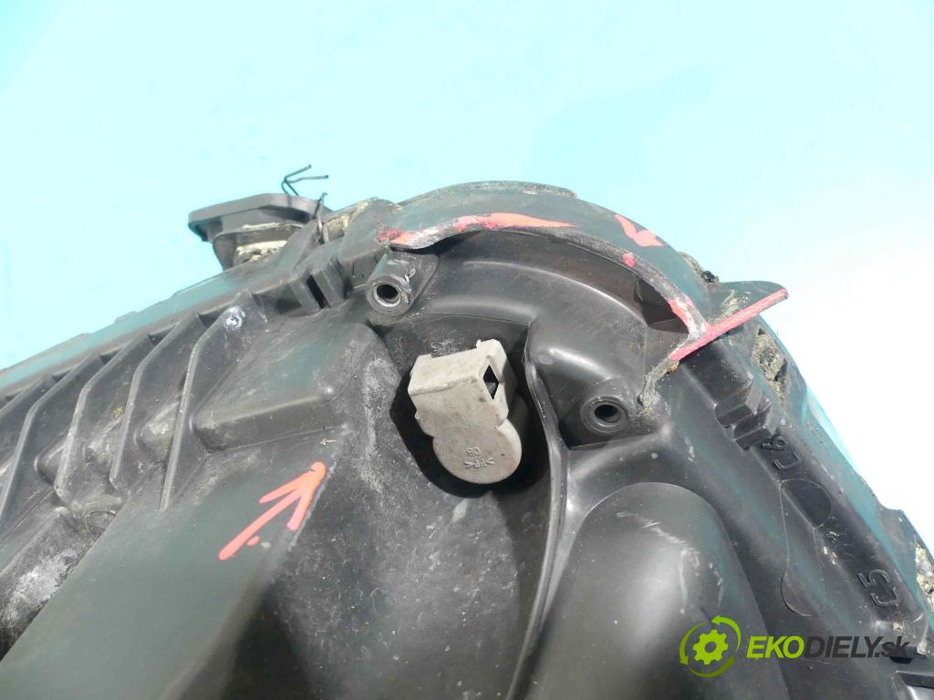 Citroen C5 II 2008-2017 2.0 16v 140 HP manual 103 kW 1997 cm3 4- Reflektor: pravý 9689037780 (Pravé)