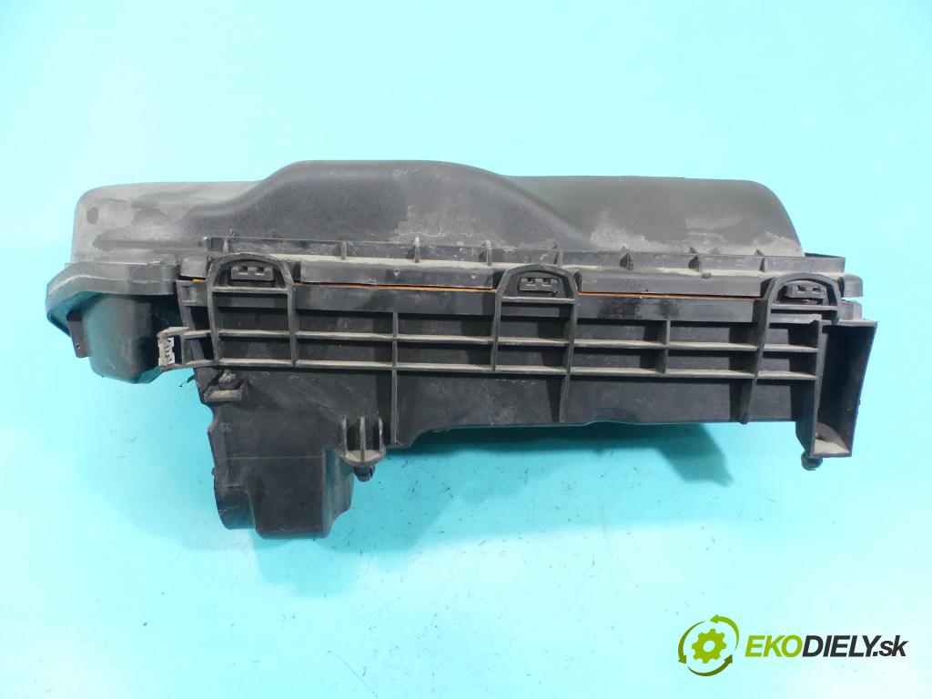 Peugeot 207 1.6 THP 150 hp manual 110 kW 1598 cm3 3- obal filtra vzduchu  (Kryty filtrů)