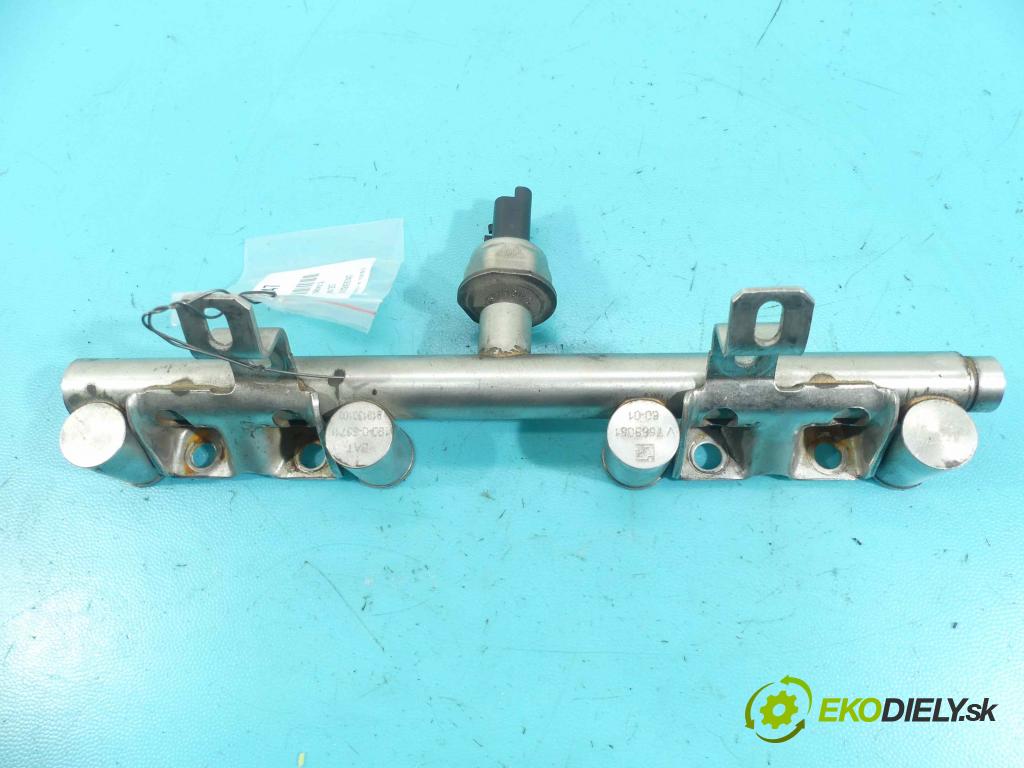 Peugeot 207 1.6 THP 150 HP manual 110 kW 1598 cm3 3- lišta vstrekovacia 756805180 (Vstrekovacie lišty)