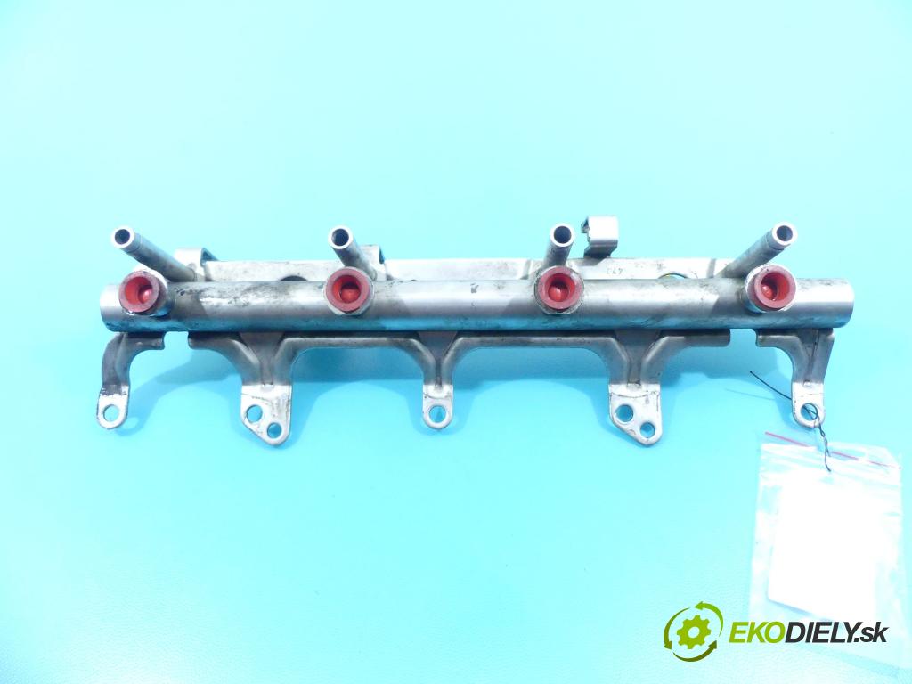 Audi A5 2007-2016 1.8 TFSI 170 HP manual 125 kW 1798 cm3 2- lišta vstrekovacia 06J133317G (Vstrekovacie lišty)