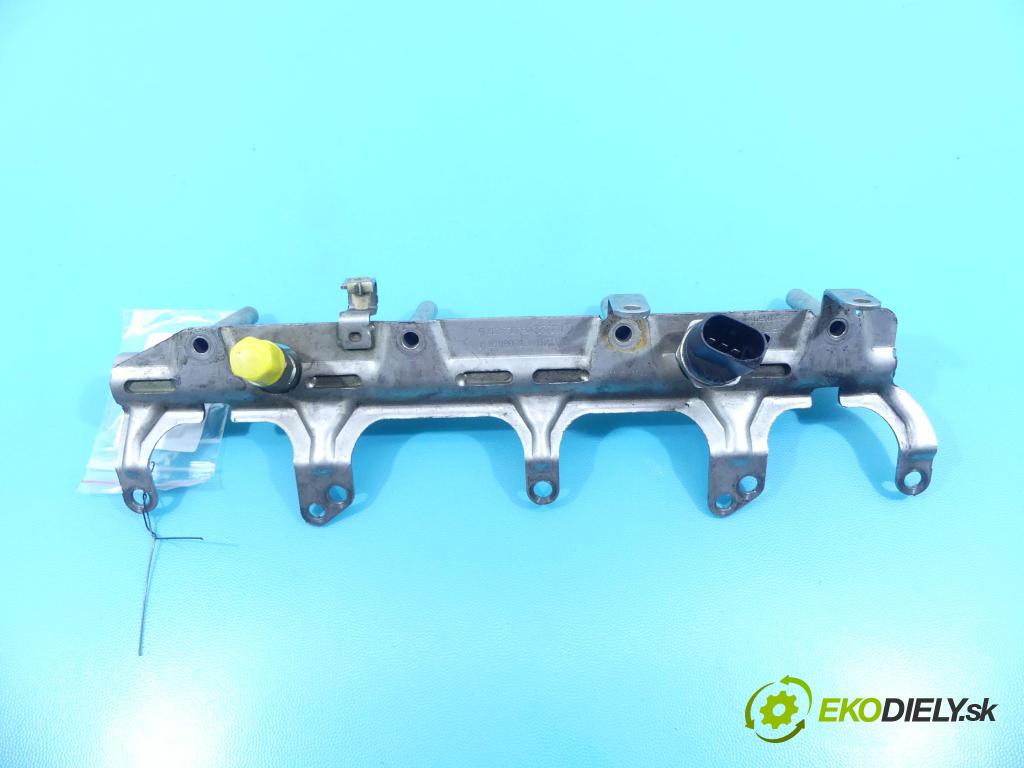 Audi A5 2007-2016 1.8 TFSI 170 HP manual 125 kW 1798 cm3 2- lišta vstrekovacia 06J133317G (Vstrekovacie lišty)