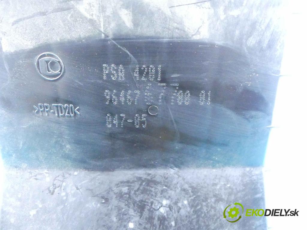 Peugeot 407 2.0 16v 136hp manual 100 kW 1997 cm3 4- obal filtra vzduchu 964676778001 (Kryty filtrů)