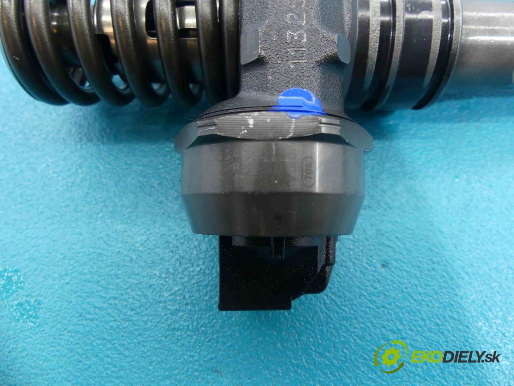 Seat Ibiza III 6L 2002-2008 1.4 tdi 75 HP manual 55 kW 1422 cm3 3- vstrekovacie čerpadlo 0414720035 (Vstrekovače)