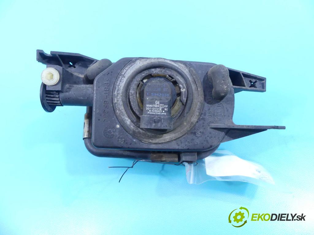 Mercedes C W203 2000-2007 1.8 kompresor 143 HP automatic 105 kW 1796 cm3 5- Halogen pravý A2158200856 (Ostatné)