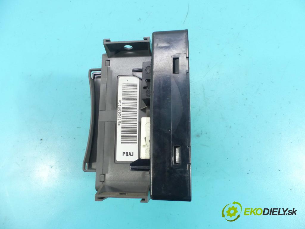 Renault Laguna II 2001-2007 2.0 16v 140 hp manual 103 kW 1998 cm3 5- modul řídící jednotka 8200190269 (Ostatní)