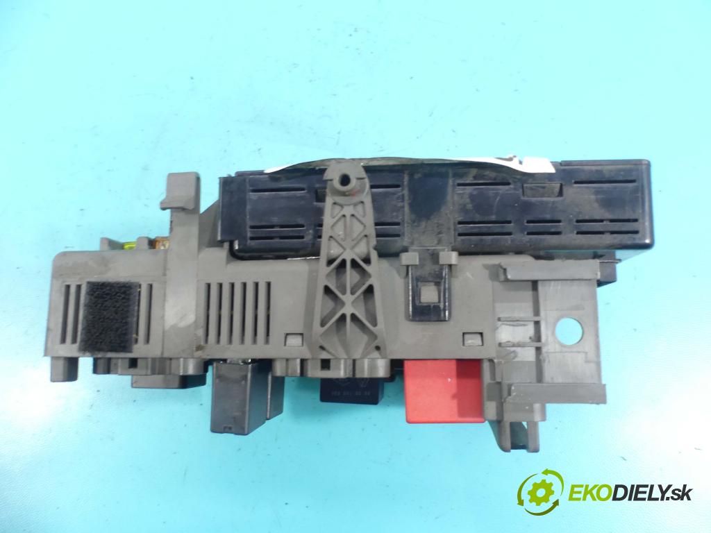 Renault Laguna II 2001-2007 2.0 16v 140 hp manual 103 kW 1998 cm3 5- modul řídící jednotka 8200190269 (Ostatní)