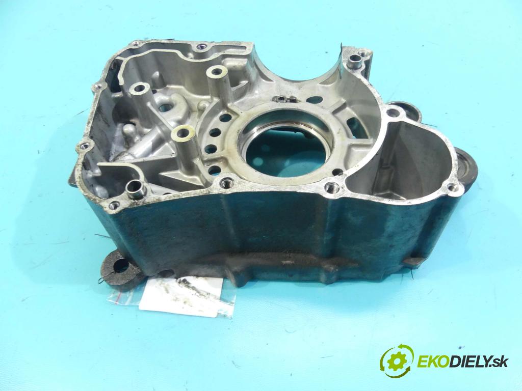 Suzuki UH 125 BURGMAN 2002-2006 0.1b 12KM manual 8,7 kW 125 cm3 2- Blok motora  (Blok motora)