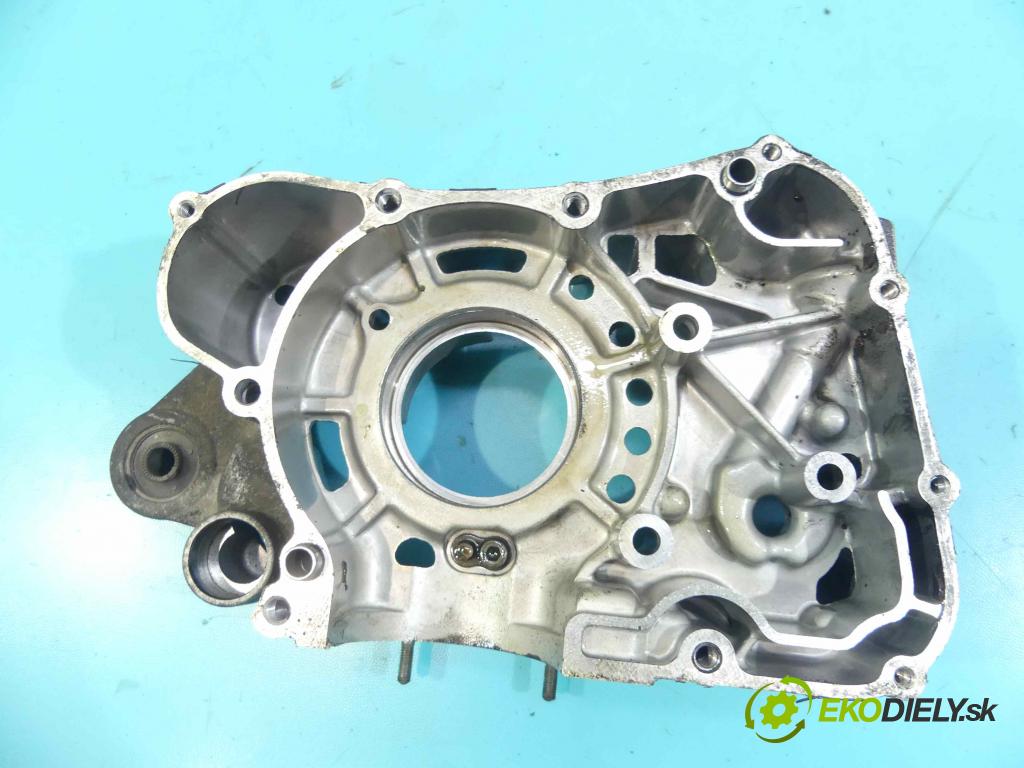 Suzuki UH 125 BURGMAN 2002-2006 0.1b 12KM manual 8,7 kW 125 cm3 2- Blok motora  (Blok motora)