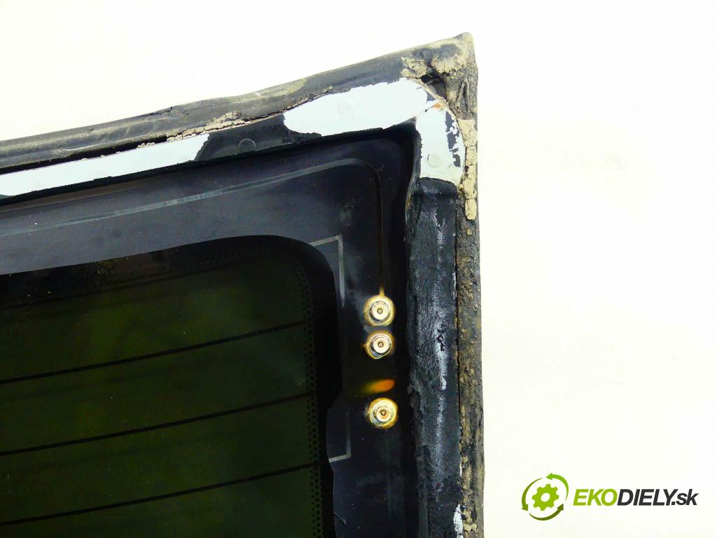 Volvo S40 II 2004-2012 2.0d 136hp manual 100 kW 1997 cm3 4- sklo zadní  (Okna zadní)