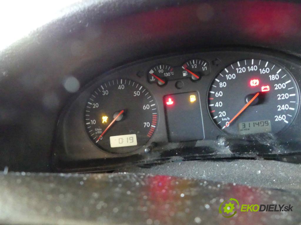 Vw Passat B5 1995-2005 1.6 101 HP manual 74 kW 1595 cm3 4- prístrojovka/ budíky 3B0919861B (Prístrojové dosky, displeje)
