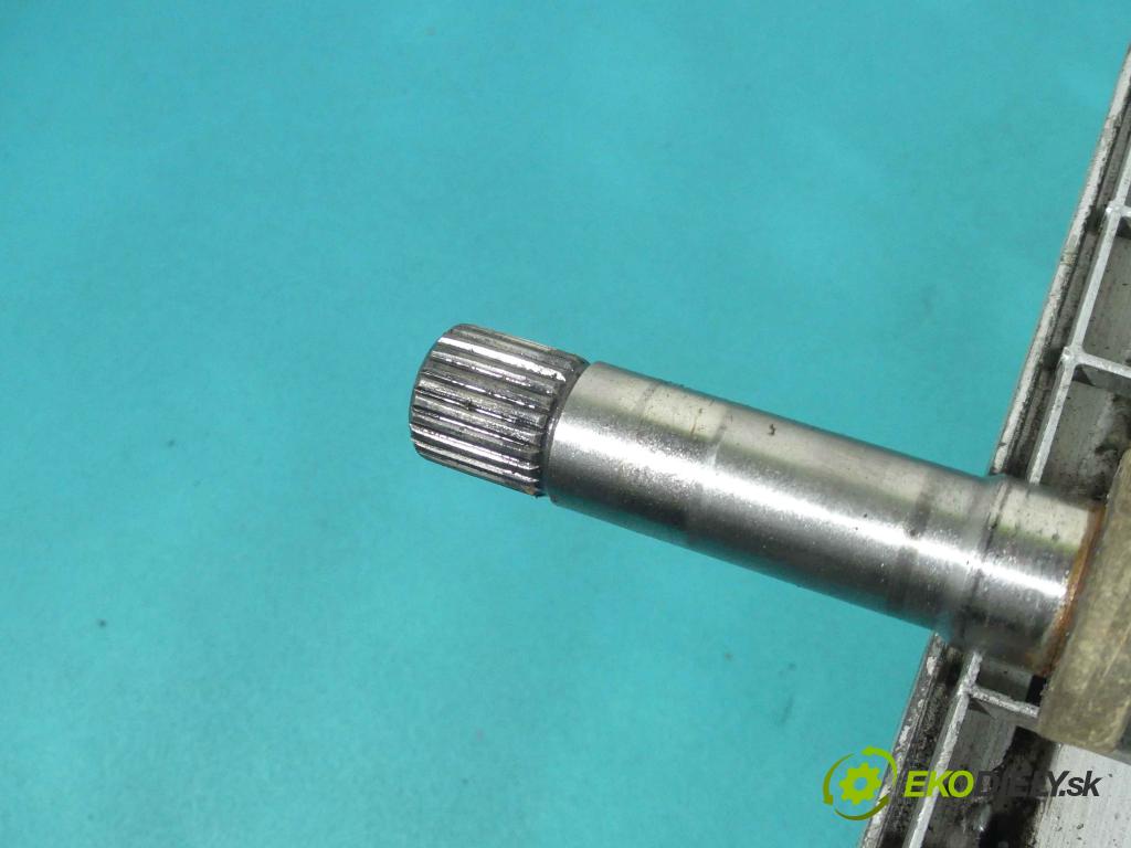 Peugeot 206 2.0 16v 135 HP manual 99 kW 1997 cm3 3- poloos pravé  (Poloosy)