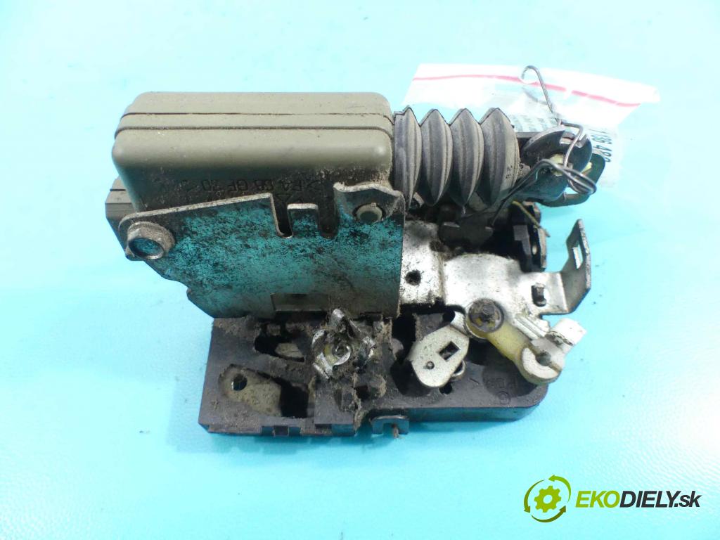 Iveco Daily IV 2006-2011 2.3 HPI 95 hp manual 70 kW 2287 cm3 5- zámek přední levý