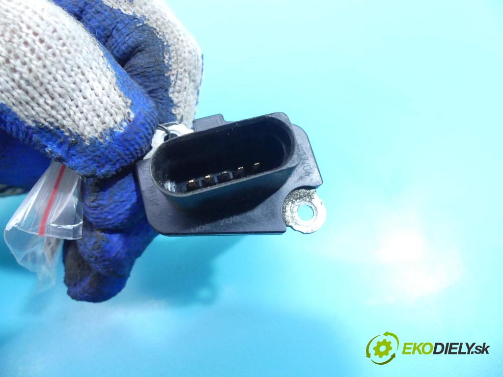 Vw Passat B6 2005-2010 2.0 TFSI 200 HP automatic 147 kW 1984 cm3 4- průtokoměr: 06F906461A (Váhy vzduchu)