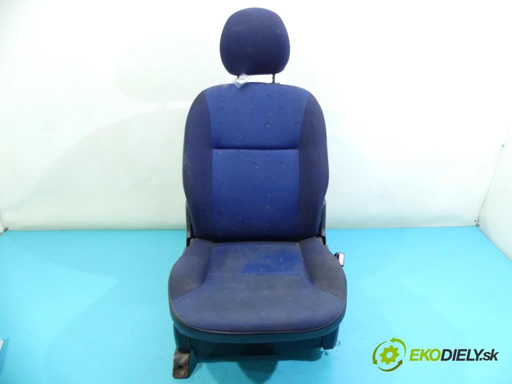 Peugeot Partner I 1996-2008 2.0 hdi 90 hp manual 66 kW 1997 cm3 5- Sedadlo pravý  (Sedačky, sedadla)