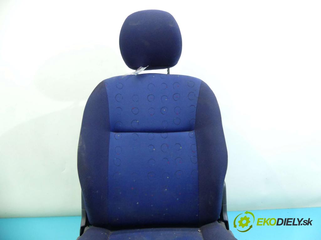 Peugeot Partner I 1996-2008 2.0 hdi 90 hp manual 66 kW 1997 cm3 5- Sedadlo pravý  (Sedačky, sedadla)