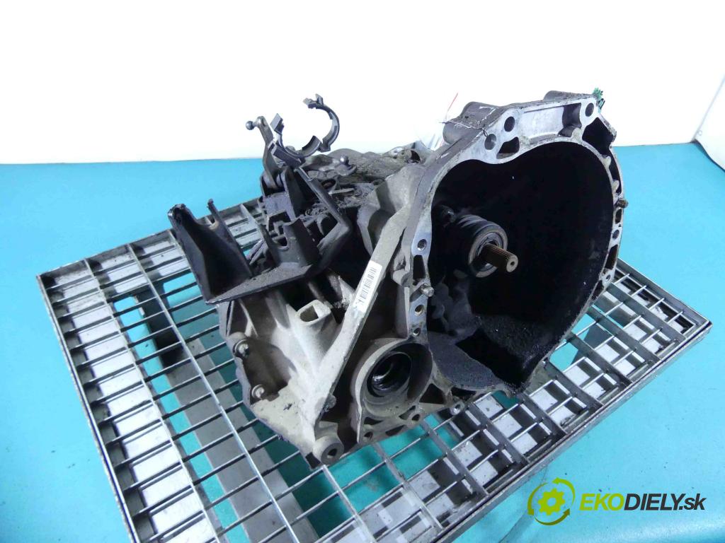 Nissan Micra K12 2003-2010 1.0 16v 65 HP manual 48 kW 998 cm3 3- prevodovka stupeň,rýchlosť manual JH3110