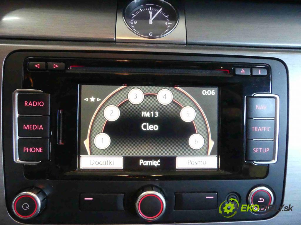 Vw Passat B7 2010-2014 2.0 tdi 140 HP manual 103 kW 1968 cm3 5- Radio továreň: 3C0035279J