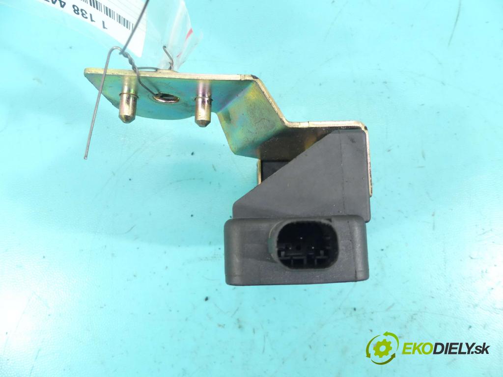 Vw Golf IV 1997-2003 1.9 tdi 110 hp manual 81 kW 1896 cm3 5- snímač ESP 1J0907657A