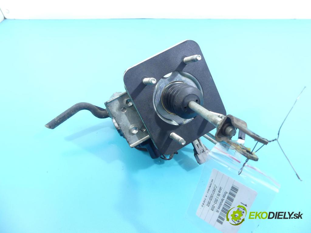 Lexus RX II 2003-2008 3.3 V6 211KM automatic 155 kW 3311 cm3 5- čerpadlo brzda: 138110-10420 (Posilňovače bŕzd)