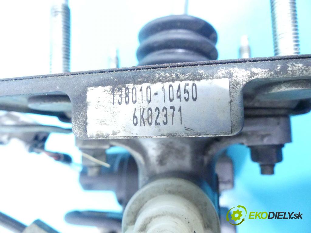 Lexus RX II 2003-2008 3.3 V6 211KM automatic 155 kW 3311 cm3 5- čerpadlo brzda: 138110-10420 (Posilňovače bŕzd)