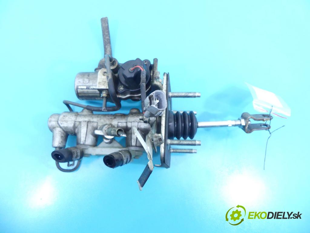 Lexus RX II 2003-2008 3.3 V6 211KM automatic 155 kW 3311 cm3 5- čerpadlo brzda: 138110-10420 (Posilňovače bŕzd)