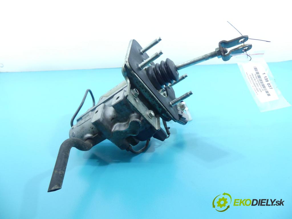 Lexus RX II 2003-2008 3.3 V6 211KM automatic 155 kW 3311 cm3 5- čerpadlo brzda: 138110-10420 (Posilňovače bŕzd)