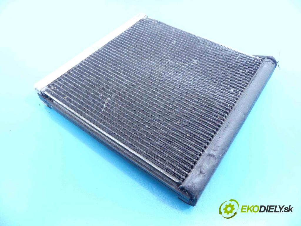 Lexus RX II 2003-2008 3.3 V6 211KM automatic 155 kW 3311 cm3 5- radiator  (Radiátory kúrenia)