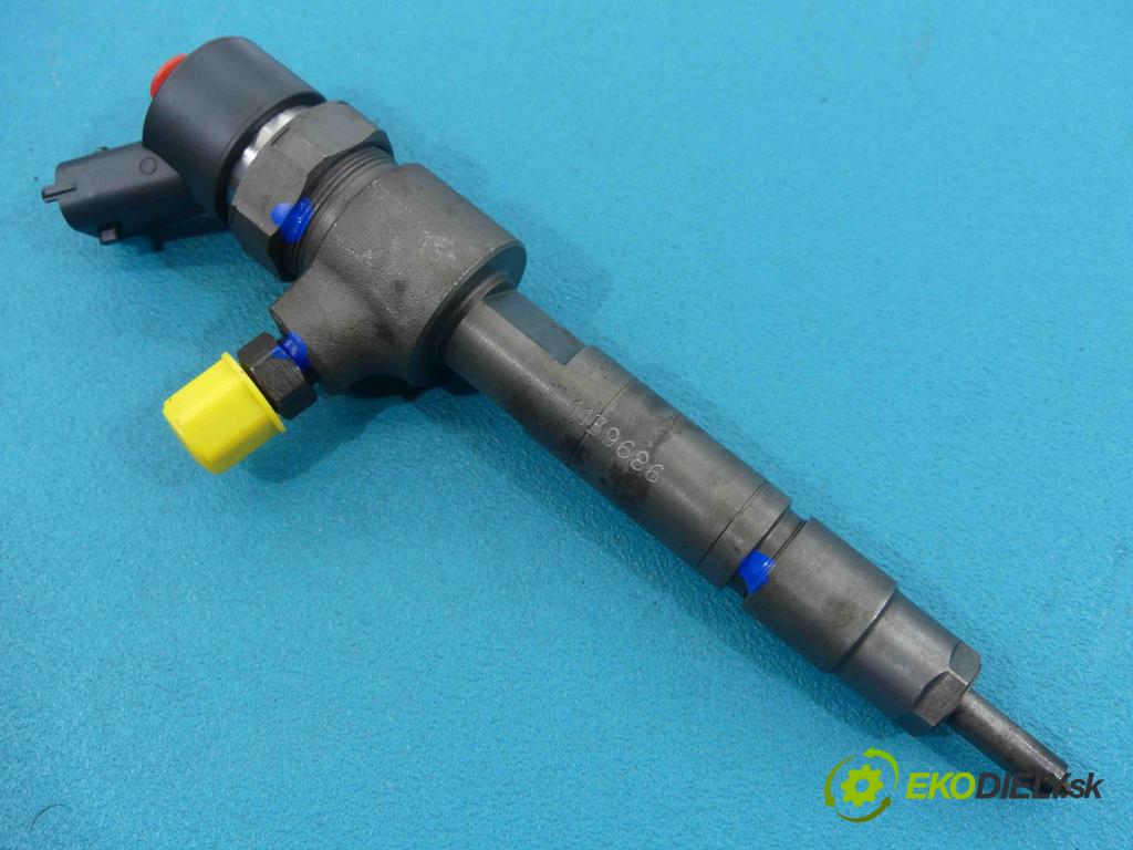 Fiat Stilo 1.9 jtd 116 HP manual 85 kW 1910 cm3 3- vstrek 0445110119 (Vstrekovače)
