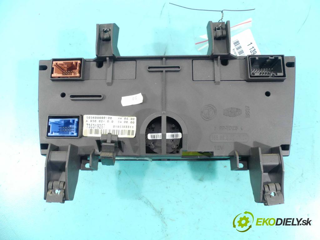 Fiat Stilo 1.9 jtd 116 hp manual 85 kW 1910 cm3 3- palubní deska panel topení 735319257