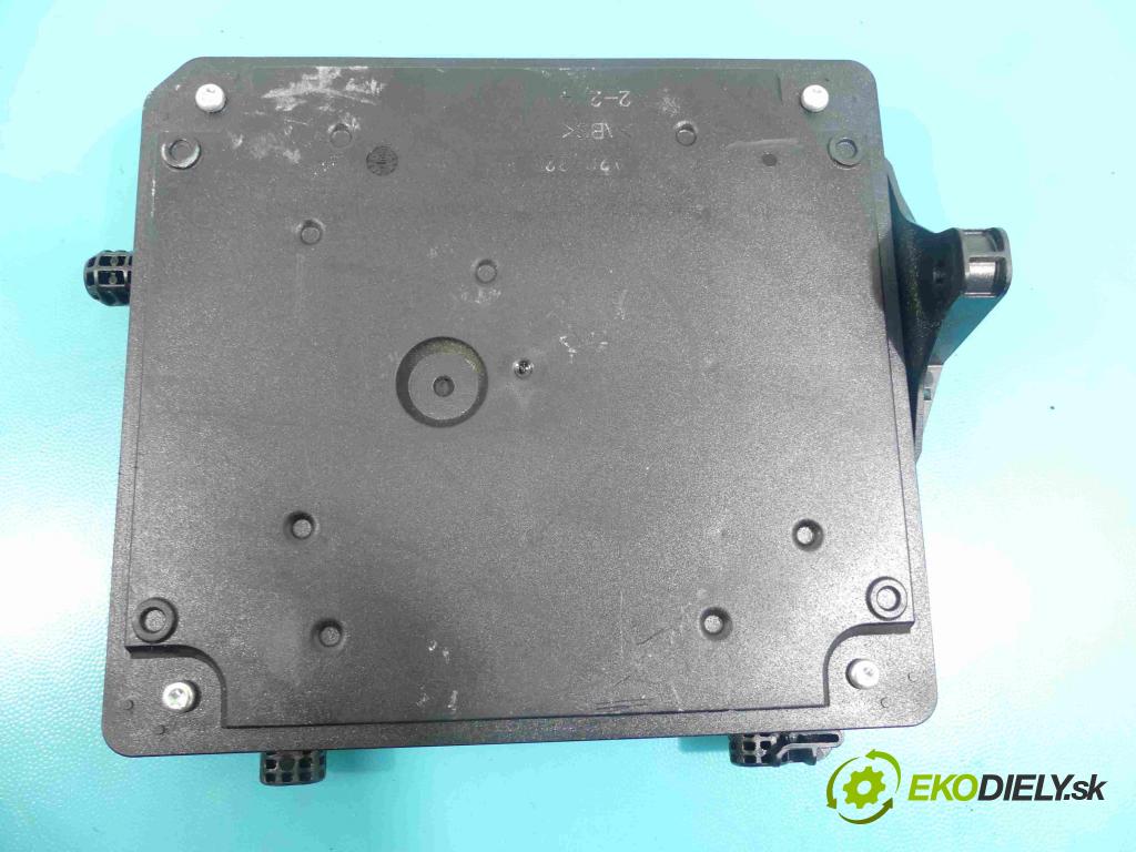 Renault Megane III 2008-2016 2.0 tce 179KM manual 132 kW 1998 cm3 5- riadiaca jednotka motora 237100584R