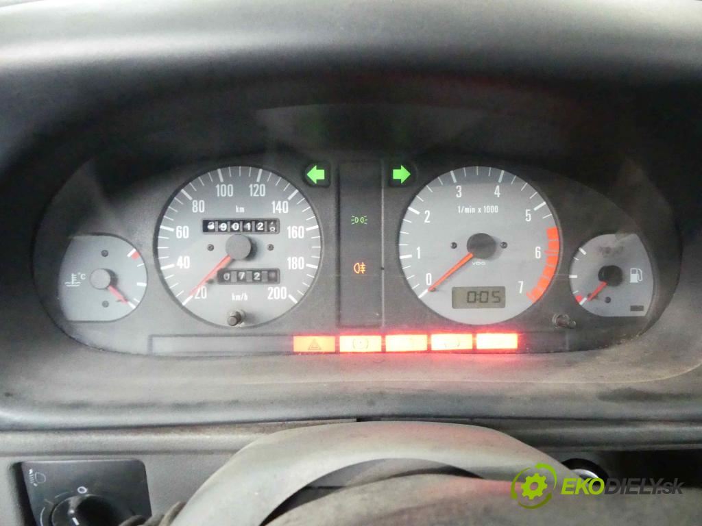 Skoda Felicia 1.6 75 hp manual 55 kW 1598 cm3 5- Přístrojová deska 6U0919033J (Přístrojové desky, displeje)