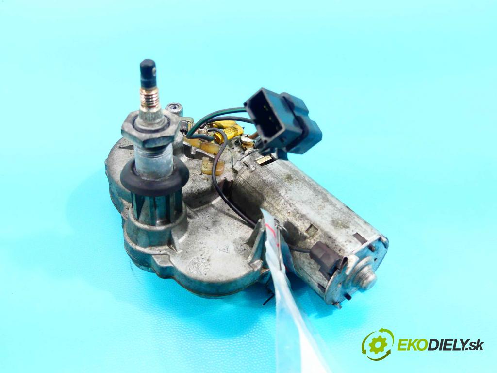 Audi A6 C4 1994-1997 2.5 tdi 140 HP manual 103 kW 2461 cm3 5- motor stieračov zadné 8A9955713
