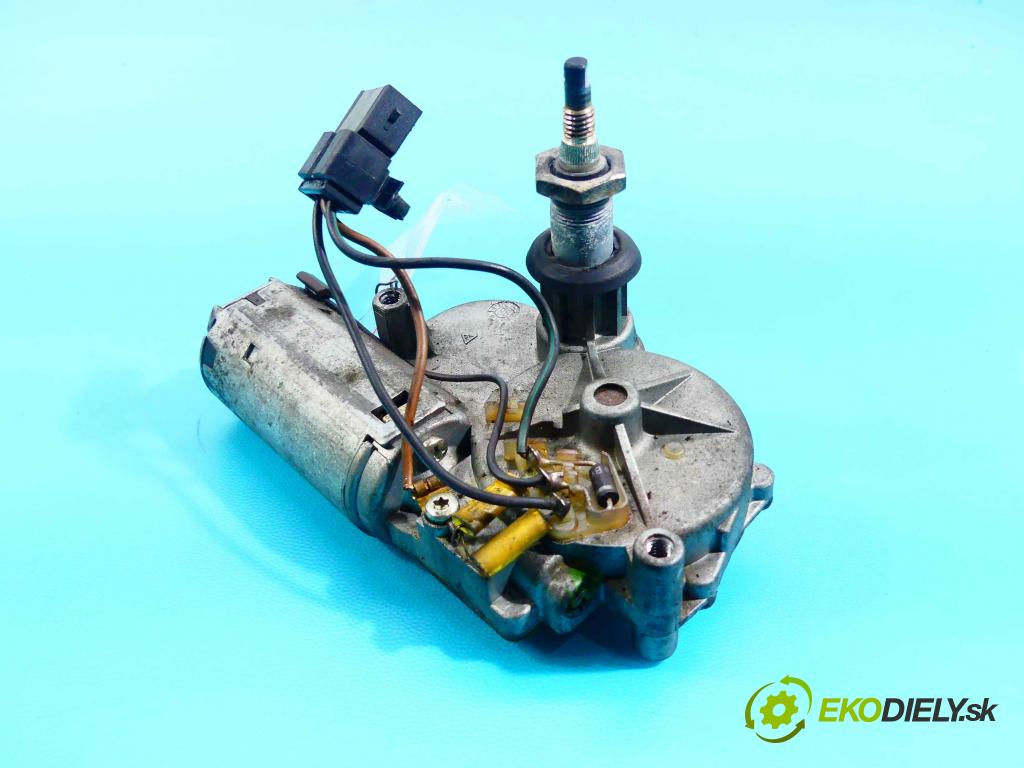 Audi A6 C4 1994-1997 2.5 tdi 140 HP manual 103 kW 2461 cm3 5- motor stieračov zadné 8A9955713
