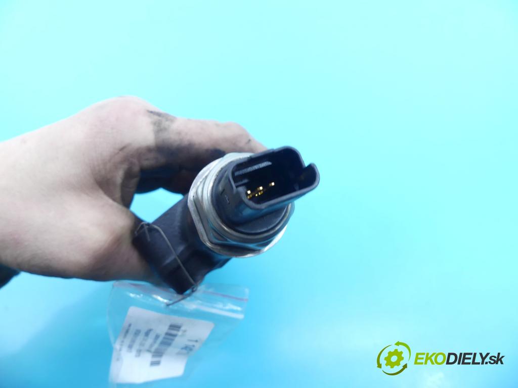 Peugeot 308 I 2007-2013 1.6 hdi 109 HP manual 80 kW 1560 cm3 5- lišta vstrekovacia 9654592680 (Vstrekovacie lišty)