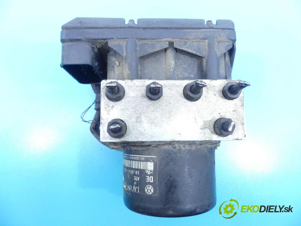 Vw Bora 1.6 SR 101 HP manual 74 kW 1595 cm3 4- čerpadlo abs 1J0907379P (Pumpy ABS)