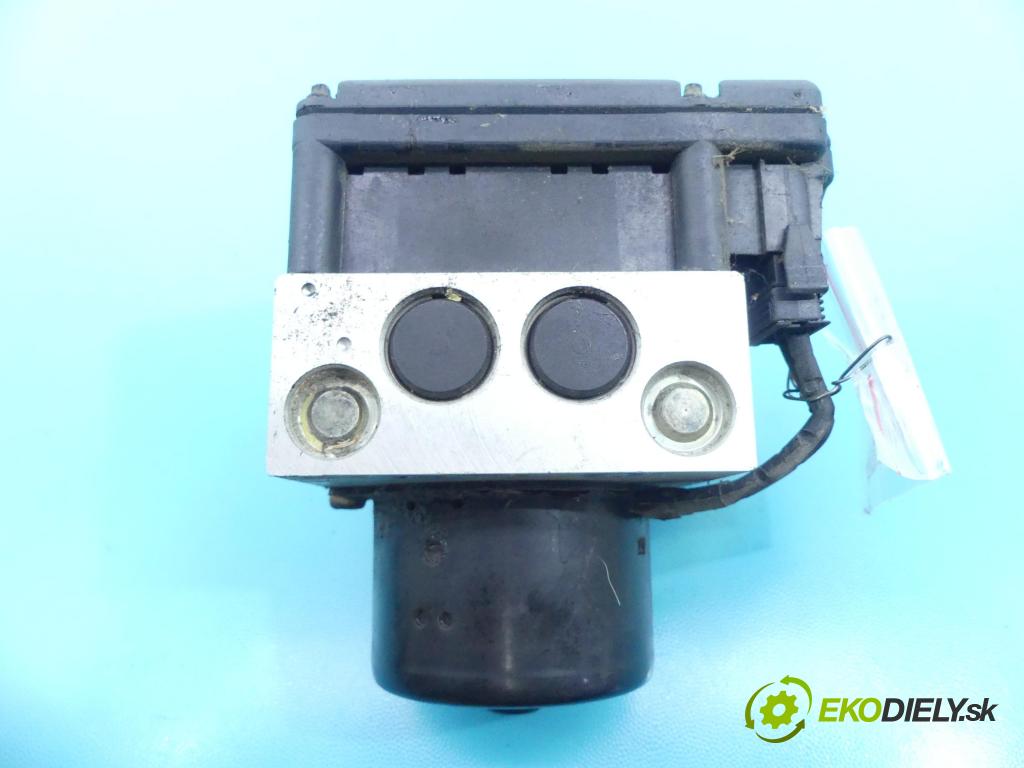 Vw Bora 1.6 SR 101 HP manual 74 kW 1595 cm3 4- čerpadlo abs 1J0907379P (Pumpy ABS)