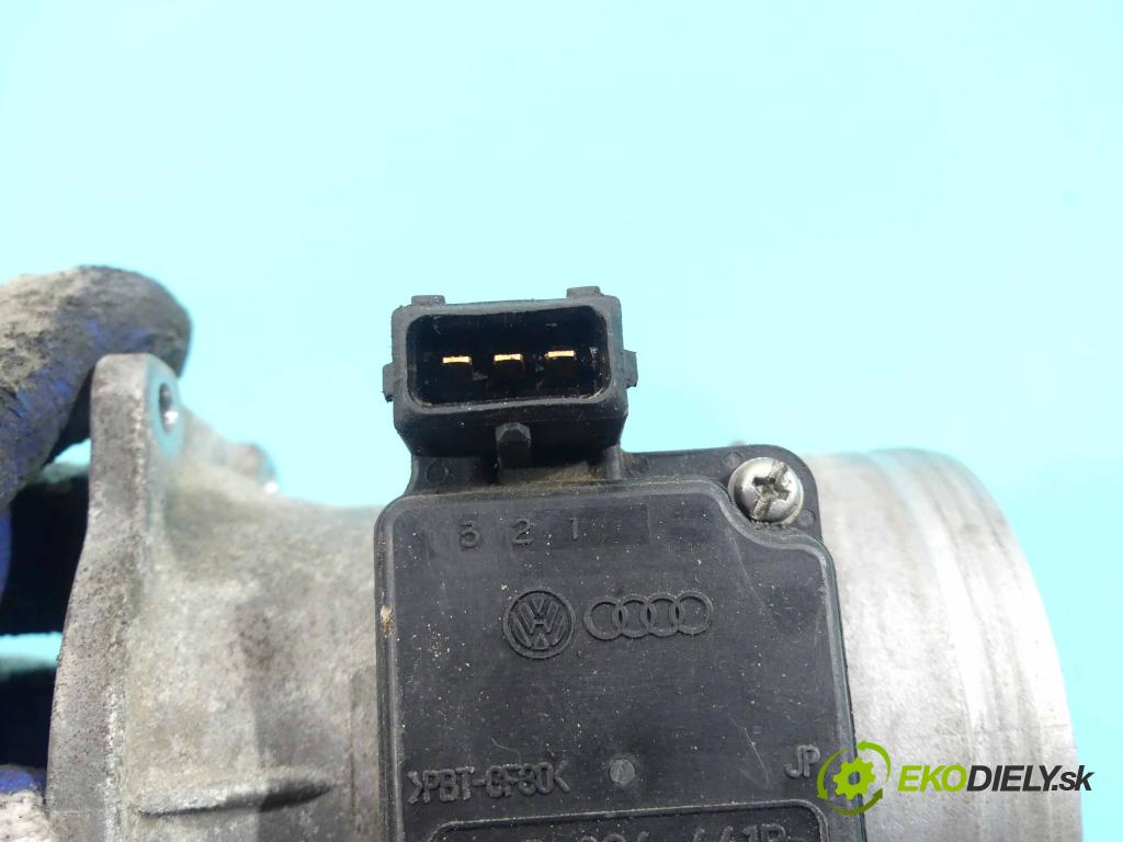 Audi A4 B5 1994-2001 1.6 101 HP manual 74 kW 1595 cm3 4- průtokoměr: 037906461B (Váhy vzduchu)